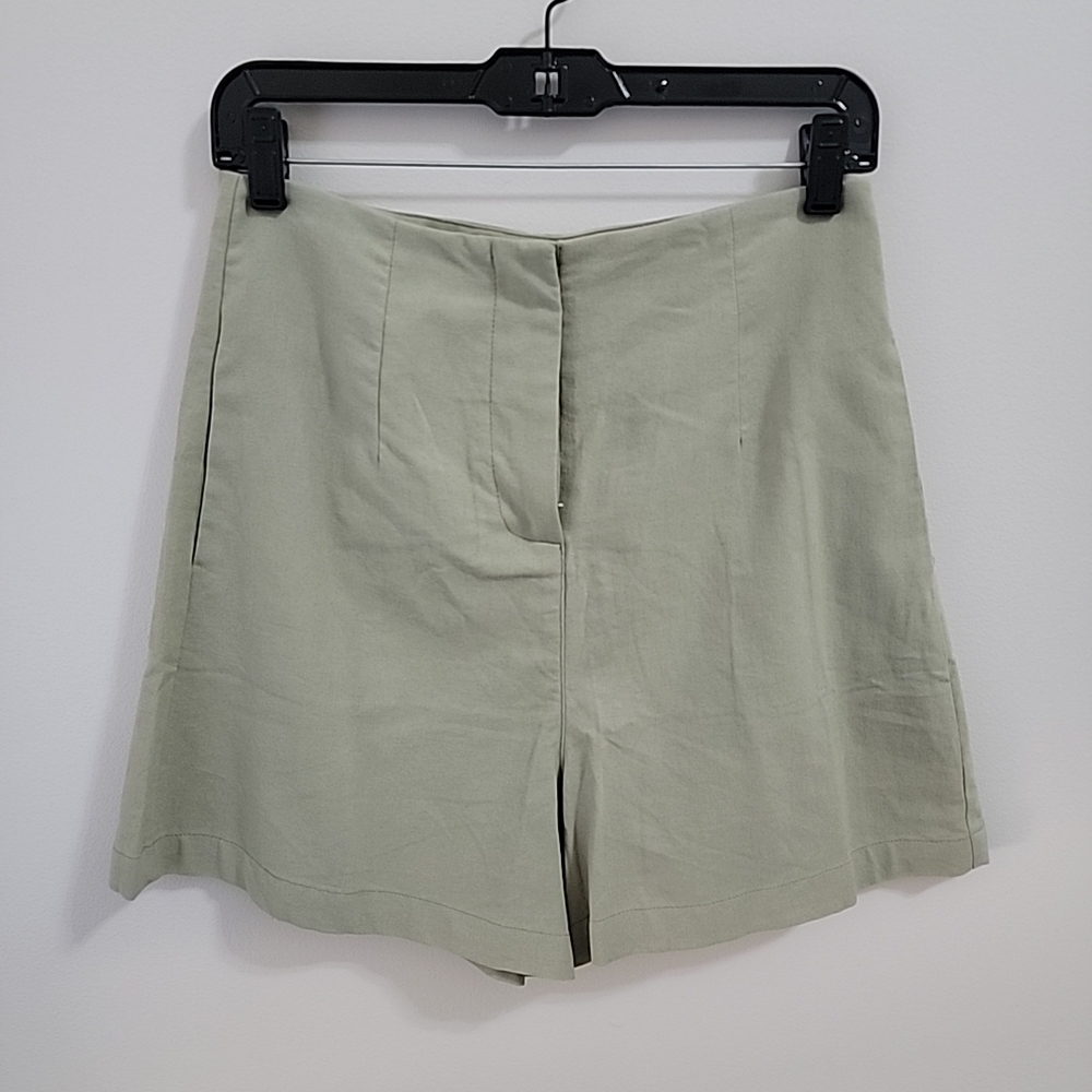 HYFVE High Waist Pleated Cotton Blend Shorts Olive Green Size M EUC
